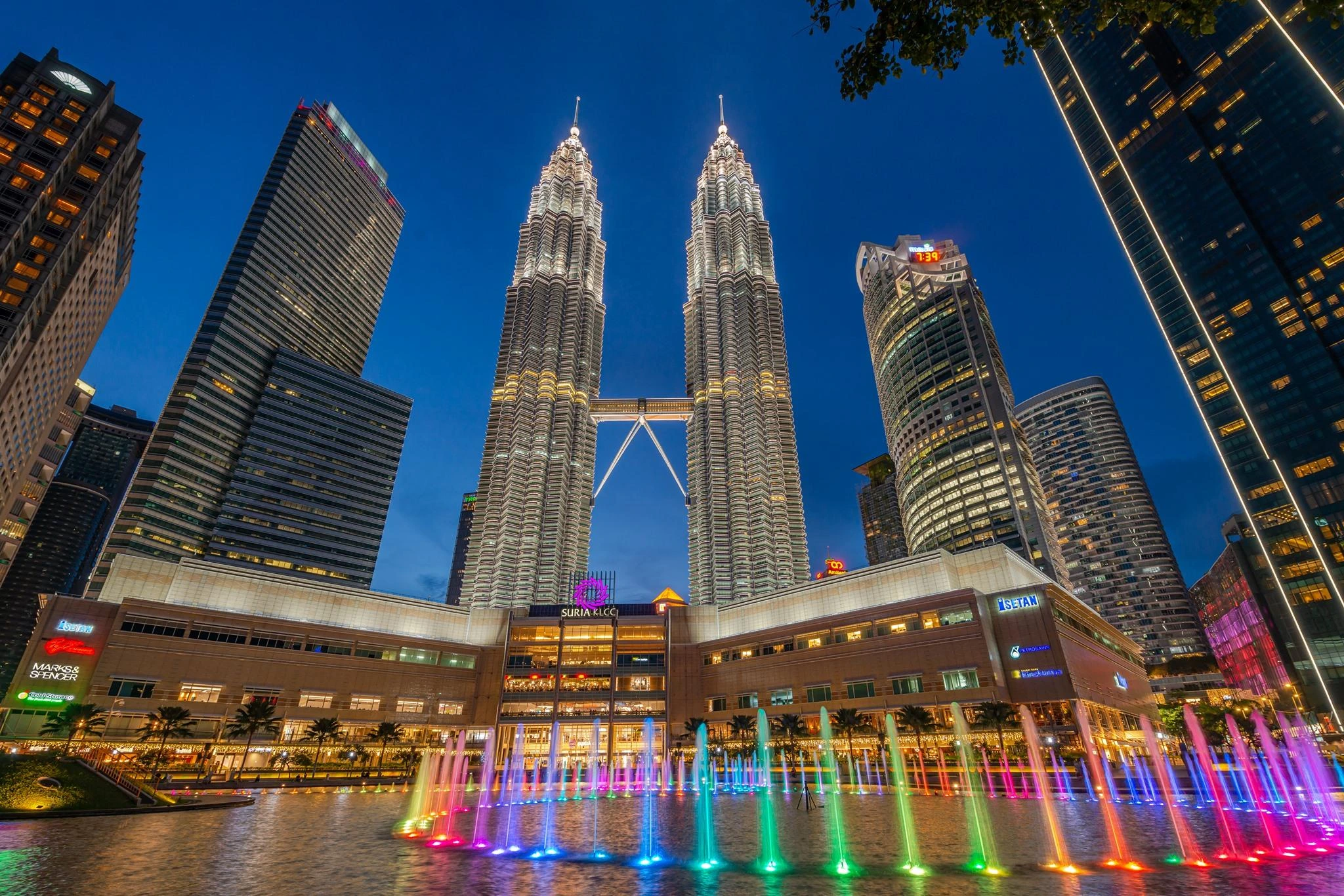 klcc Lake-Symphony